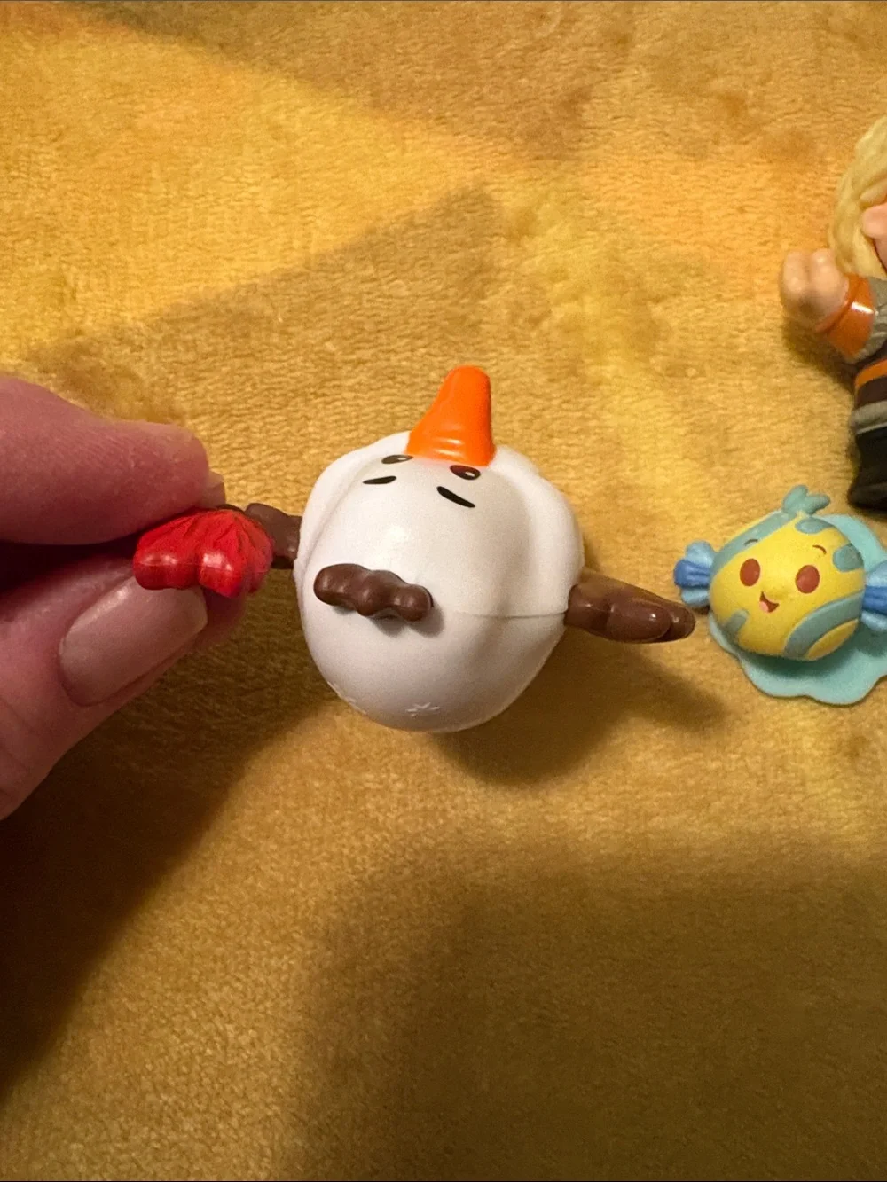 Disney Olaf & Kristoff Mini Figures with Flounder Disney Munchling